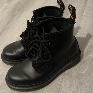 Dr Martens airwair
